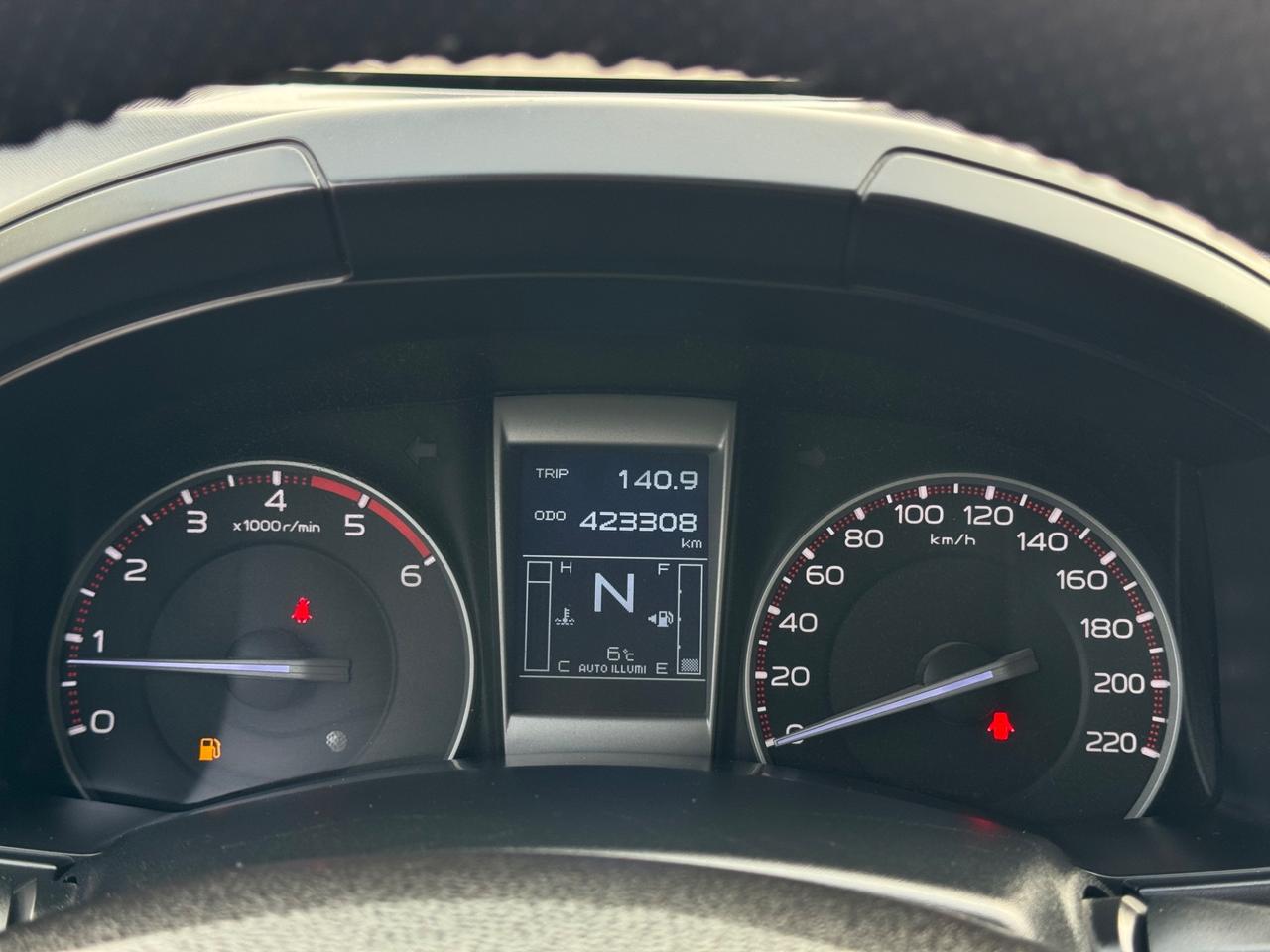 Isuzu D-Max 2.5 Crew Cab Solar A/T 4WD