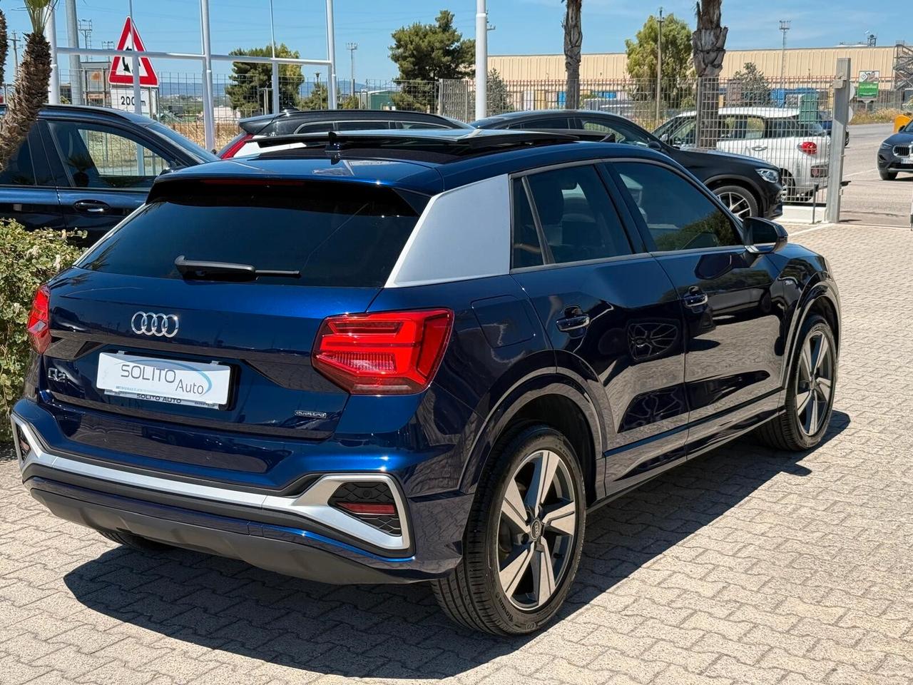 Q2 2.0 150CV quattro S line Edition + TETTO Blu Navarra