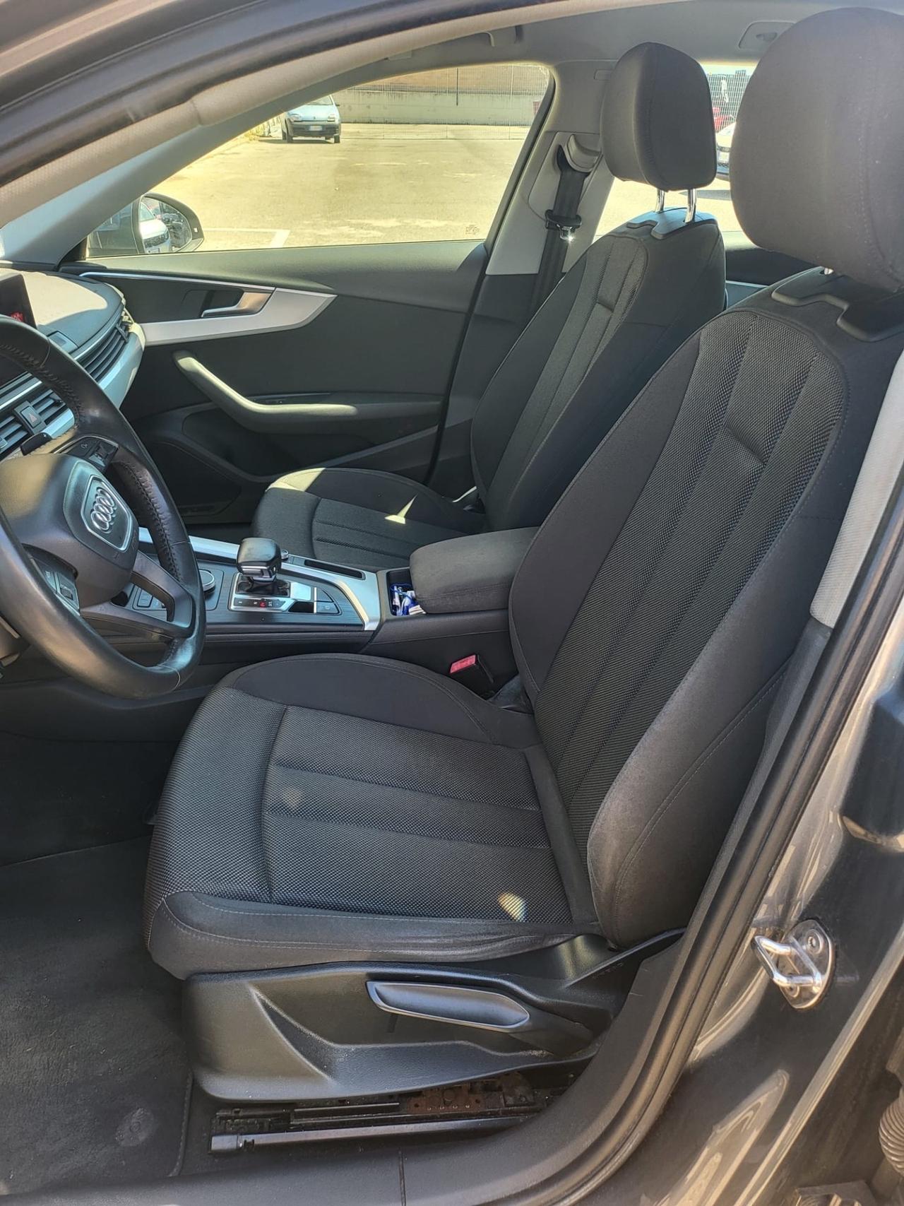 Audi A4 Avant 2.0 TDI 150 CV S tronic line