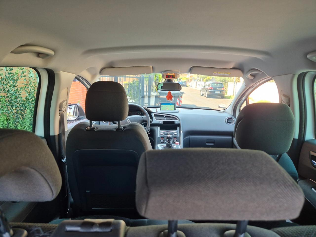 Peugeot 3008 1.6 HDi 115CV Business