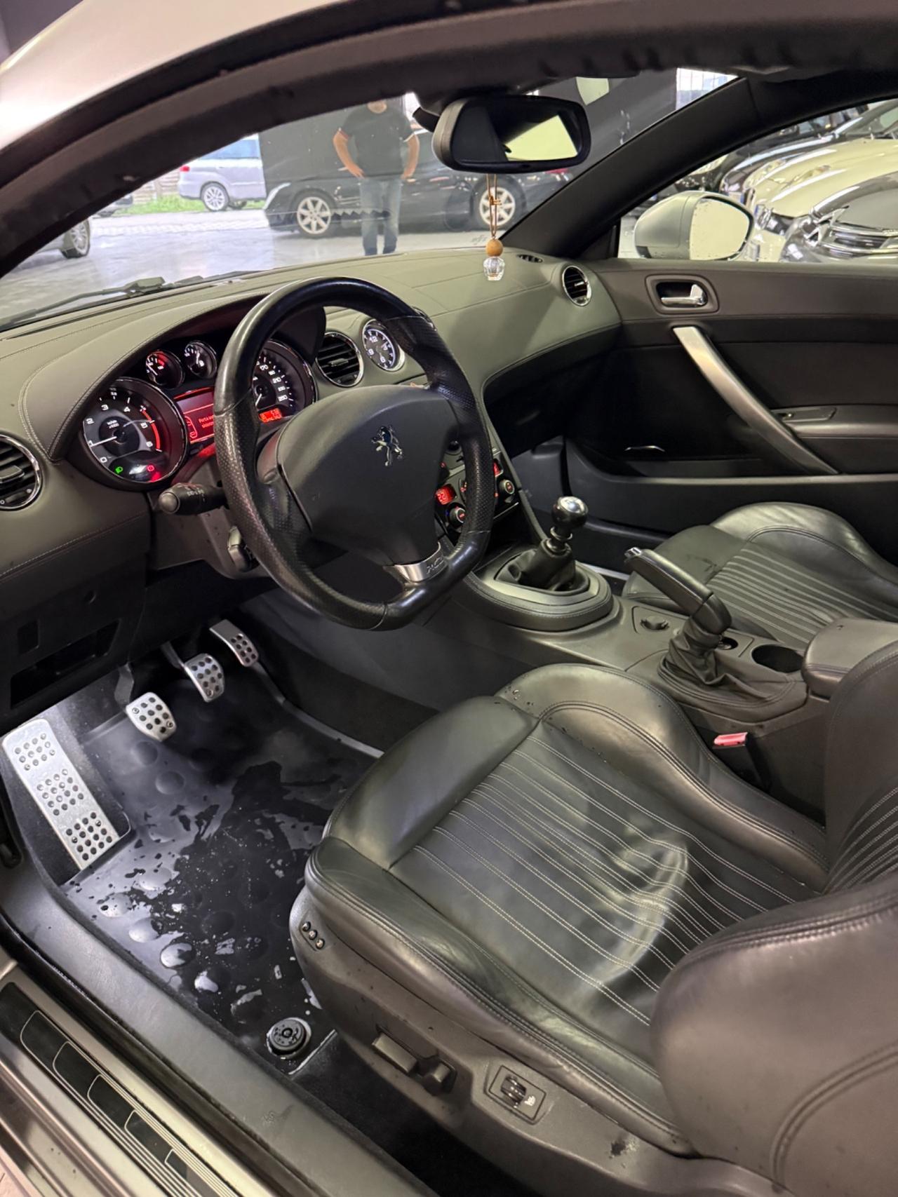 Peugeot RCZ 2.0 HDi 163CV Asphalt