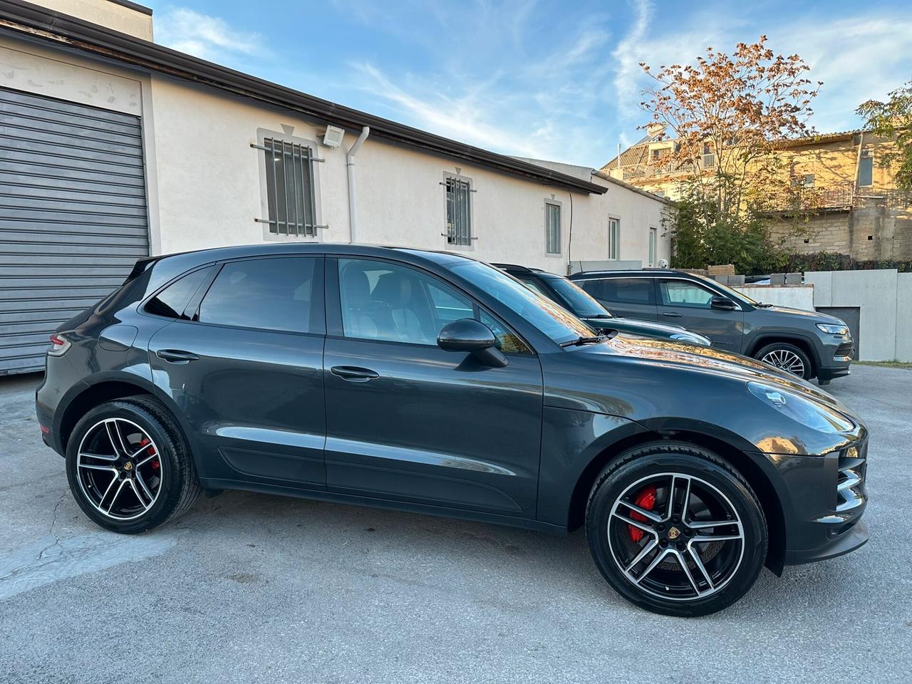 Porsche Macan 2.0 benzina 245 cv - 2021
