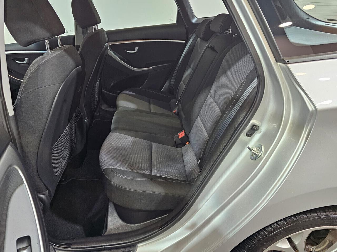 Hyundai i30 1.6 CRDi 128CV Style (119.000 km)