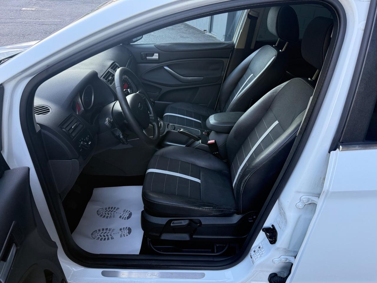 Ford Kuga 2.0 TDCi 136 CV 4WD Titanium DPF