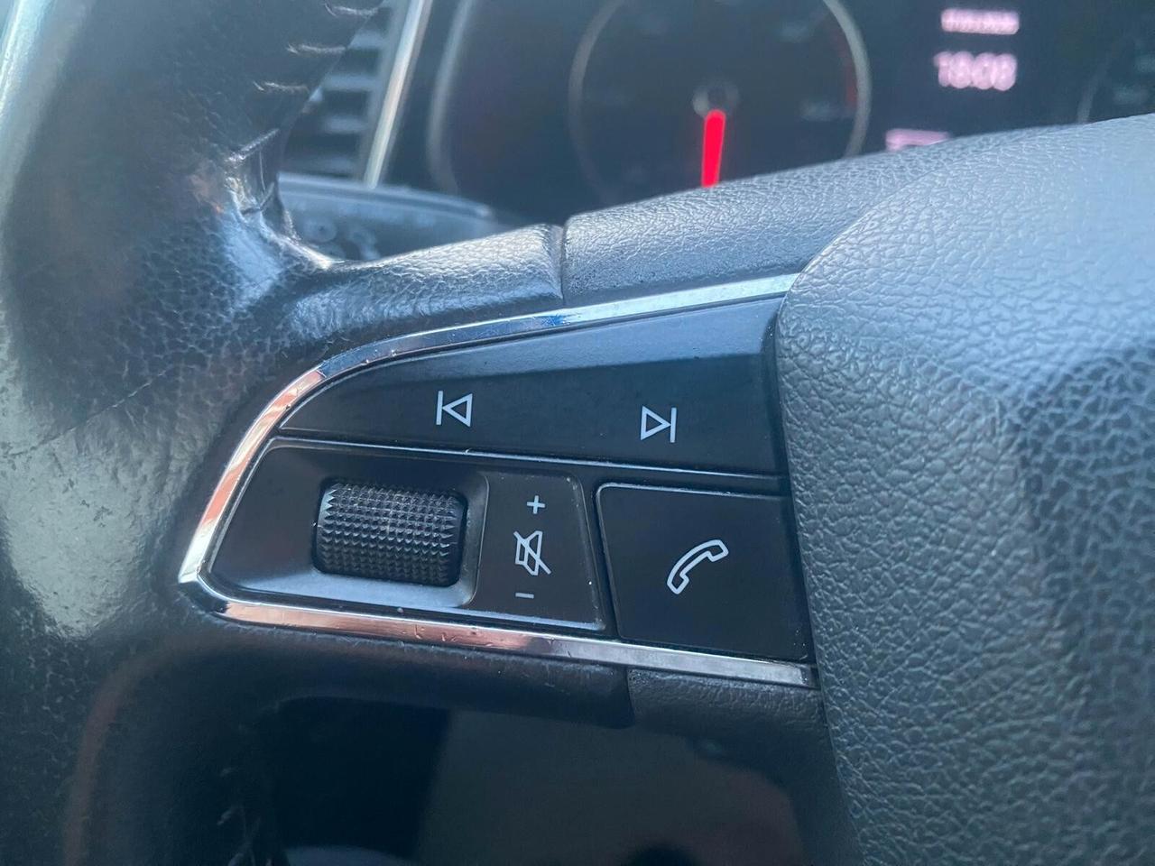 Seat Leon 1.6 TDI 105 CV ST Business NAVI