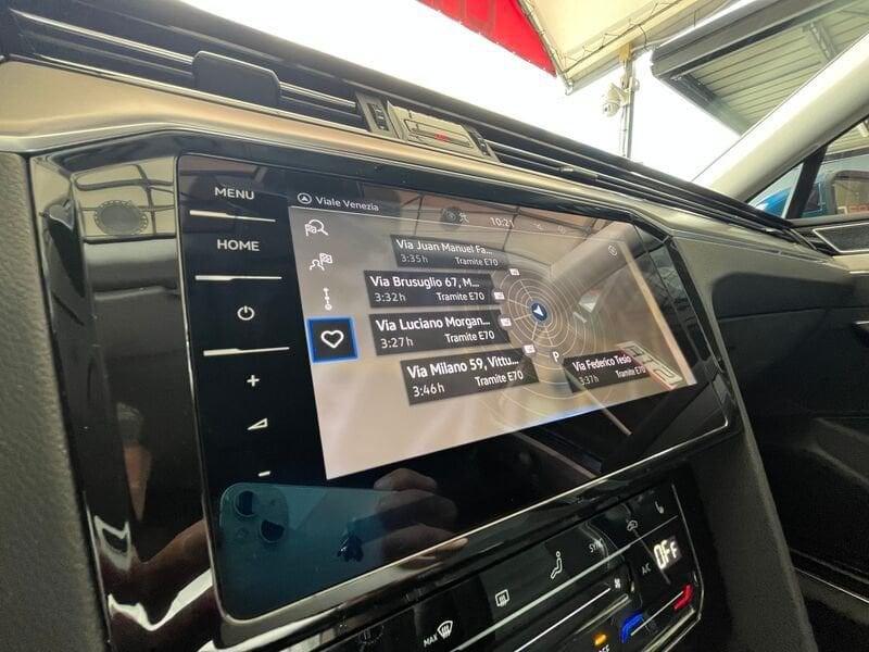 Volkswagen Passat Variant 2.0 TDI Executive 4Motion 200 CV DSG