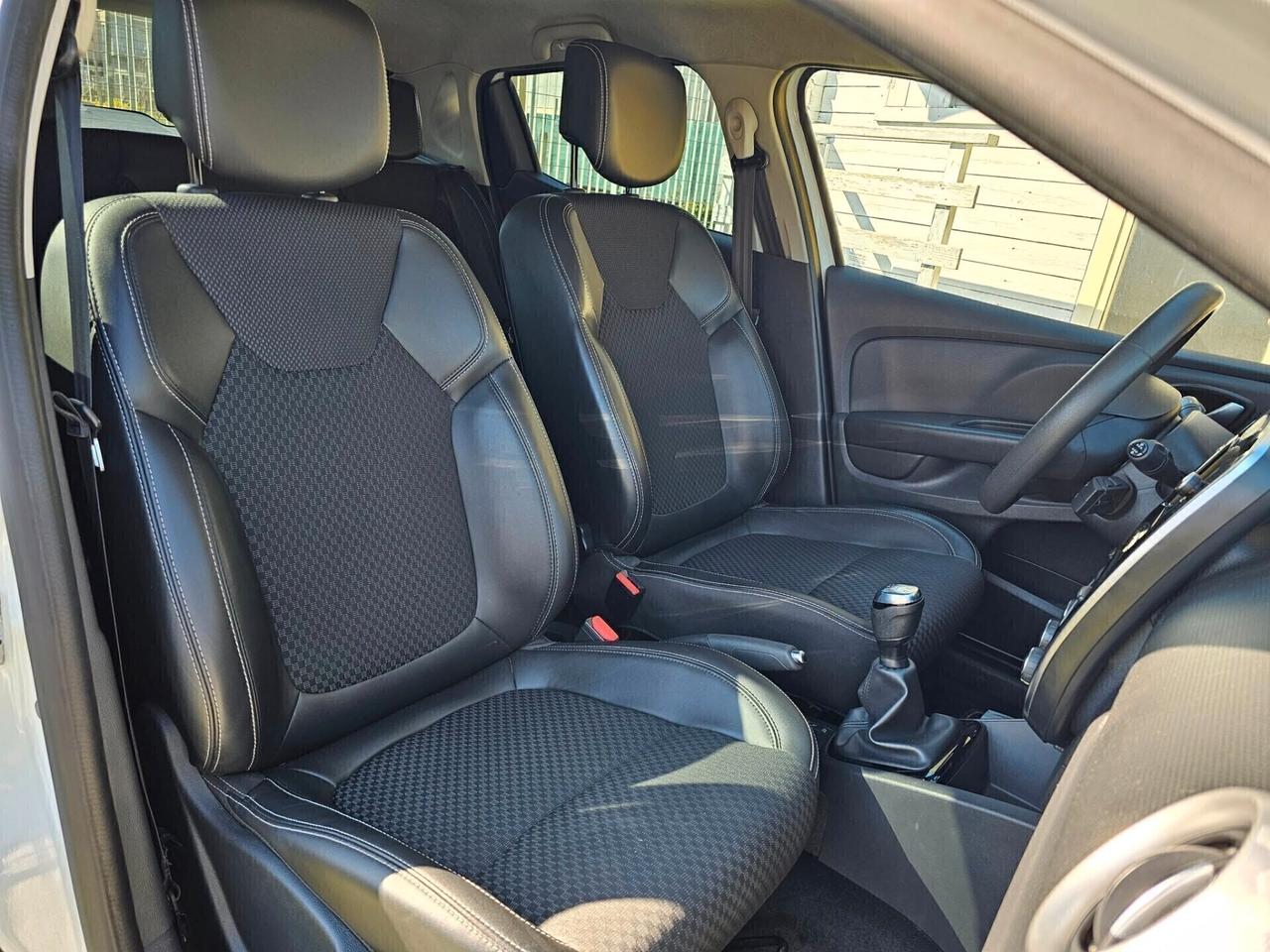 Renault Clio dCi 8V 90 CV 5 porte Duel2
