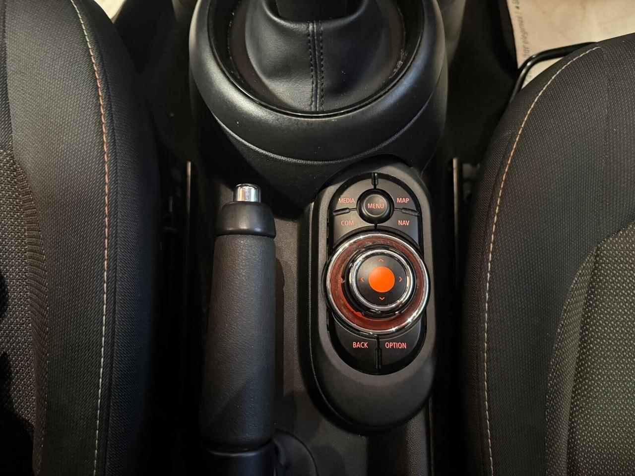 Mini Cooper D 1,5 DIESEL ADATTA NEOPATENTATI