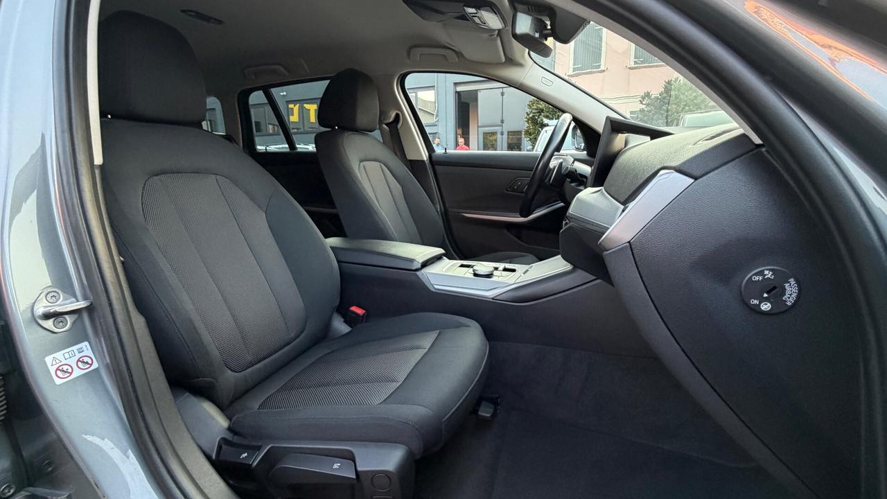BMW 318D TOURING 2.0 ADVANTAGE MH AT8 150CV - VIRTUAL COCKPIT, FULL LED, PORTELLONE ELETTRICO