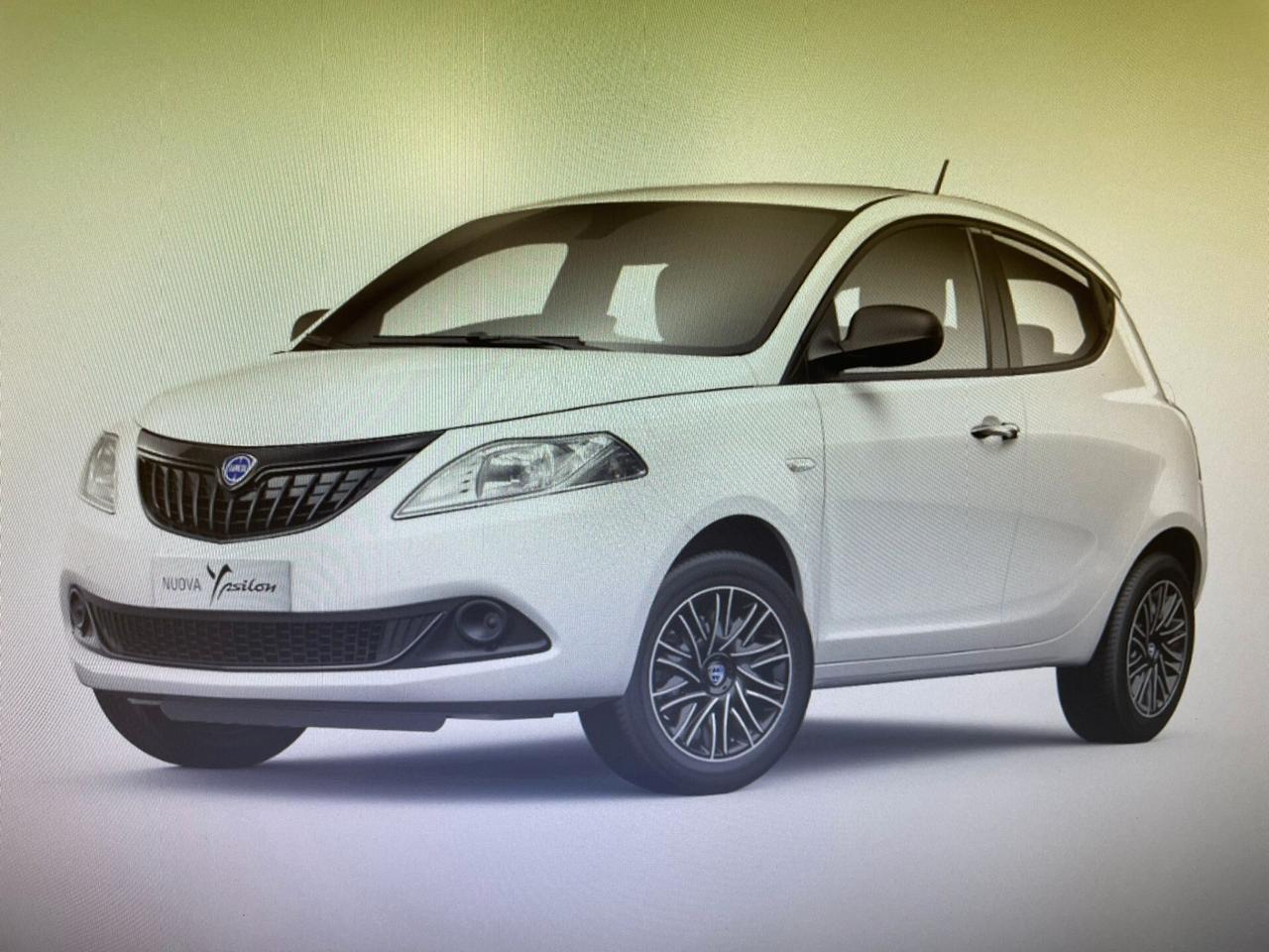 Lancia Ypsilon 1.0 FireFly 5 porte S&S Hybrid Silver Plus