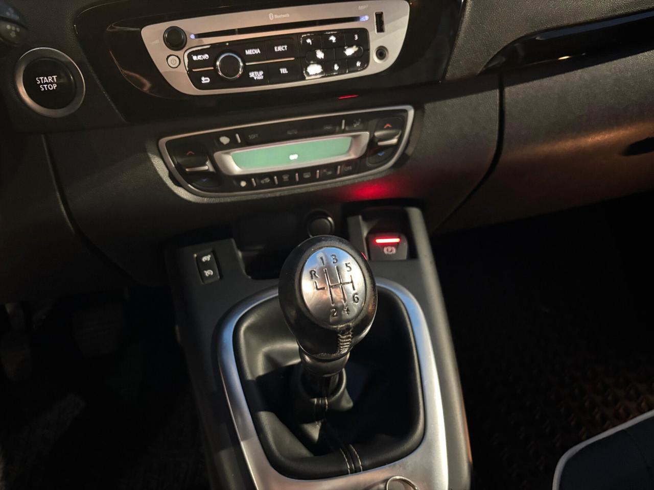 Renault Scenic 1.6 Diesel 7 posti Neopatentati