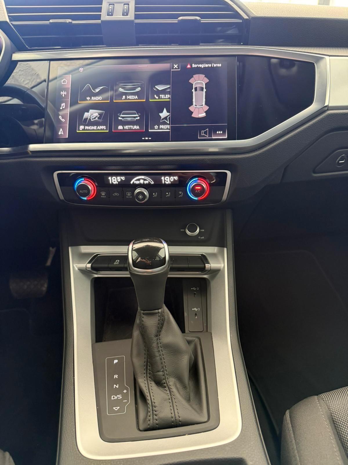 Audi Q3 35 TDI S tronic Business Advanced
