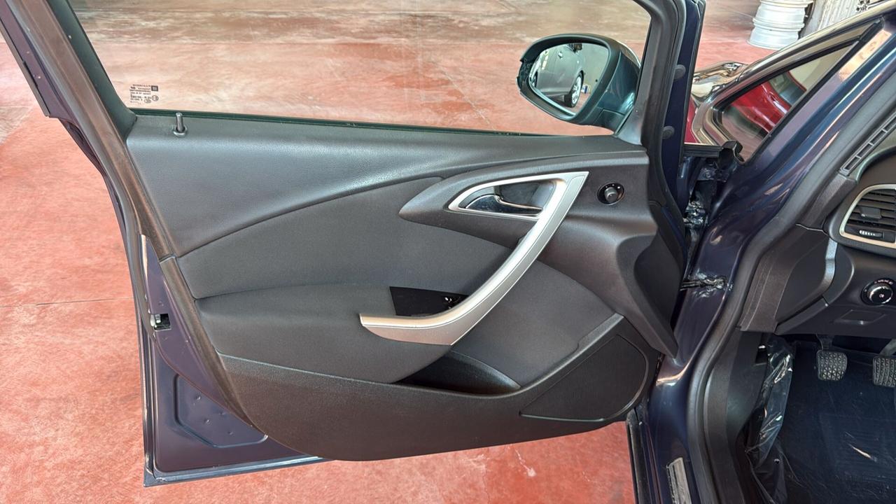 Opel Astra 1.4 100CV 5 porte Elective