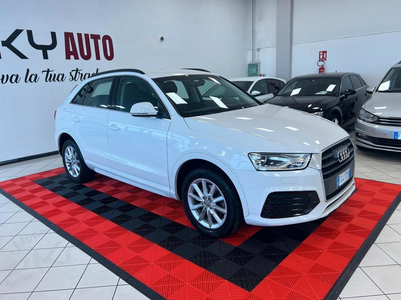 Audi Q3 2.0 TDI 120 CV Business