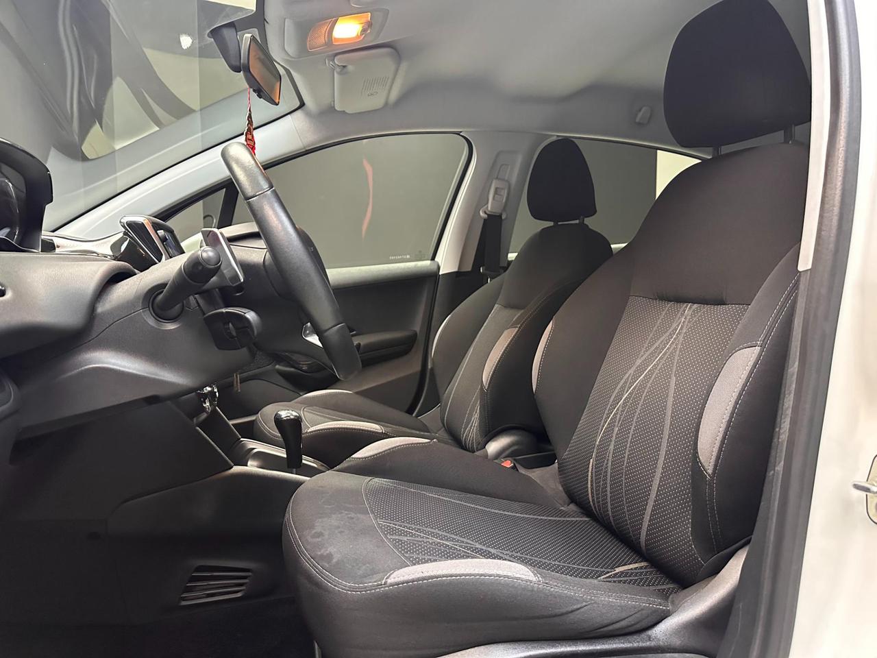 Peugeot 208 5 Porte 208 5p 1.2 e-vti 12v Allure s&s 82cv etg5 (robot)