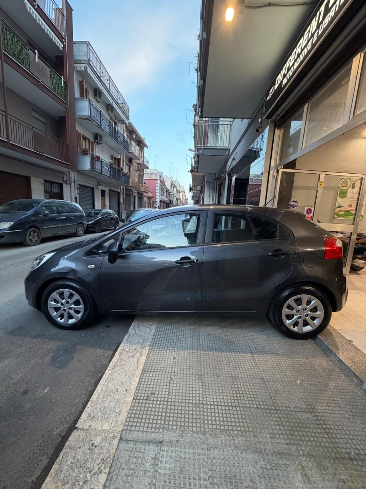 Kia Rio 1.1 CRDi 5p. Cool