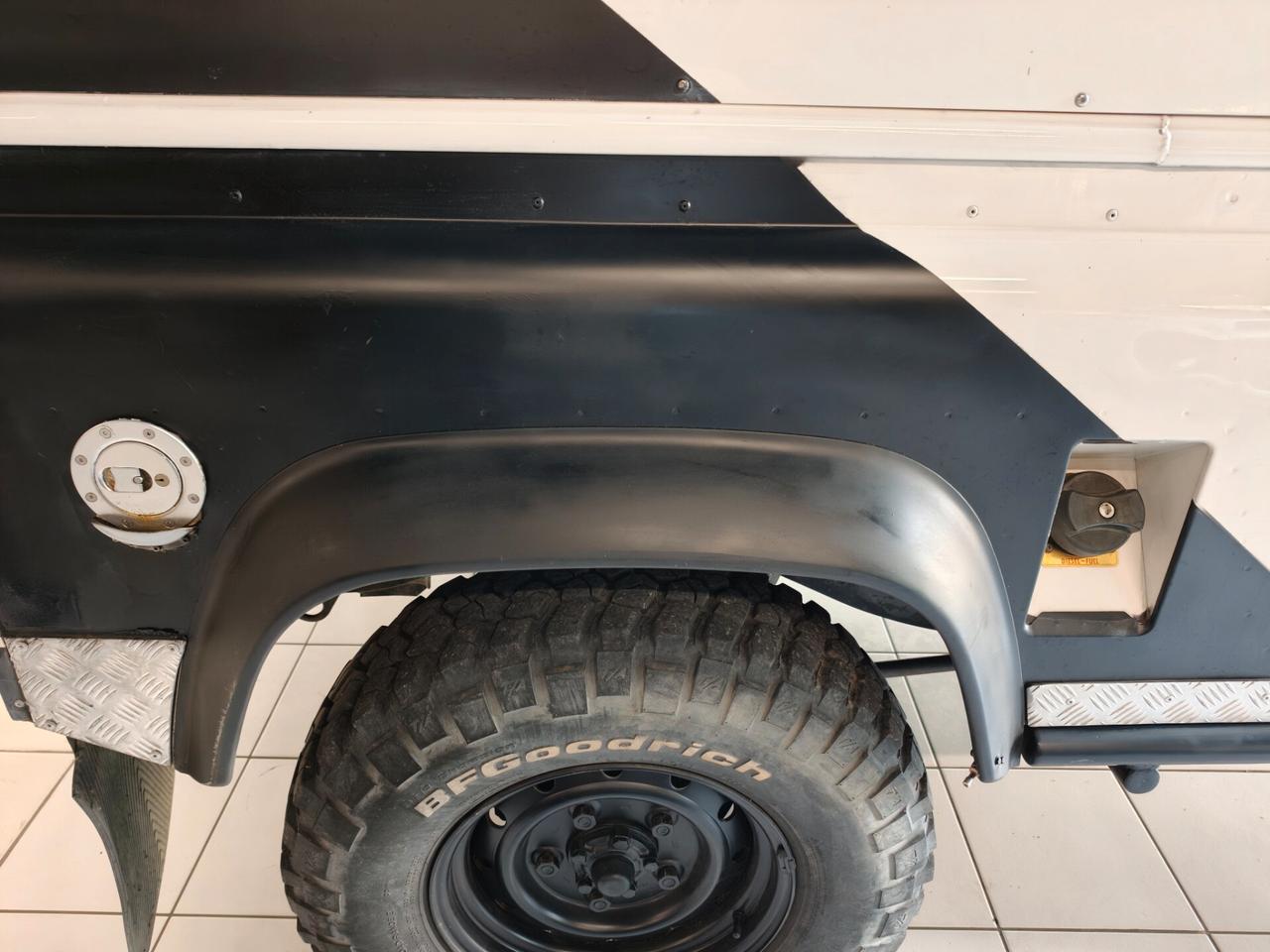 Land Rover Defender 90 turbodiesel Station Wagon