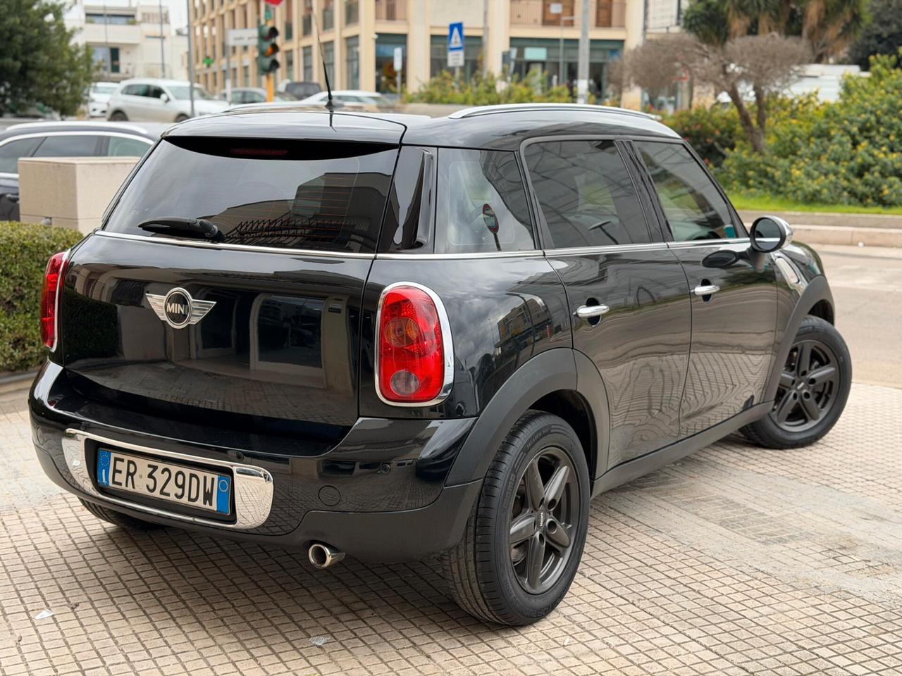 Mini Cooper D Countryman 1.6 One 90cv