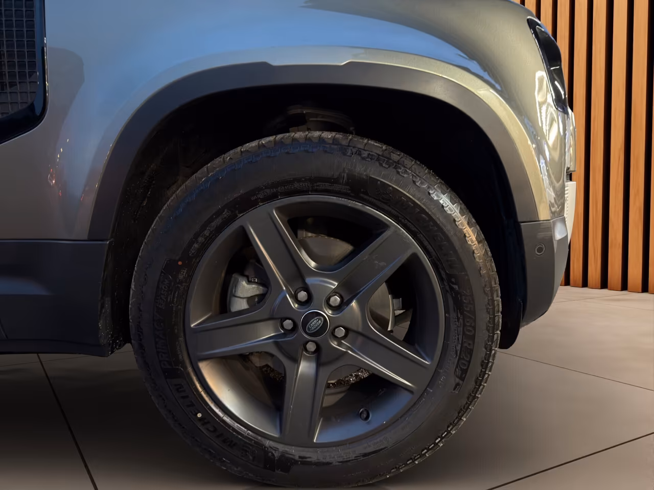 Land Rover Defender 110 3.0D I6 200 CV AWD Auto SE