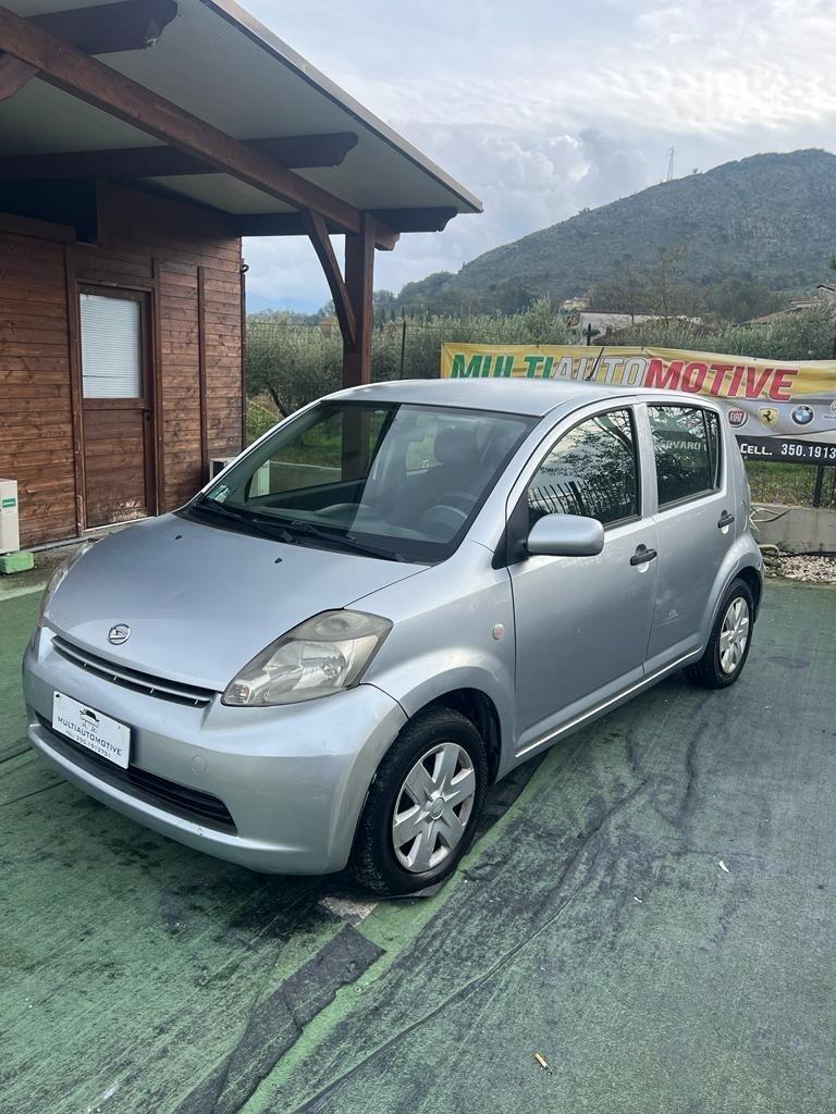 DAIHATSU SIRION