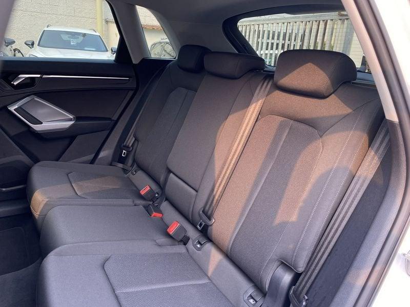 Audi Q3 Q3 Business 1.4 TFSI Plug-in hybrid 150CV S-Tronic 45
