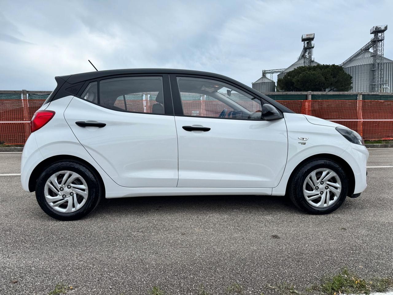 Hyundai i10 1.0 GPL UNICOPRO SALERNO - 2022