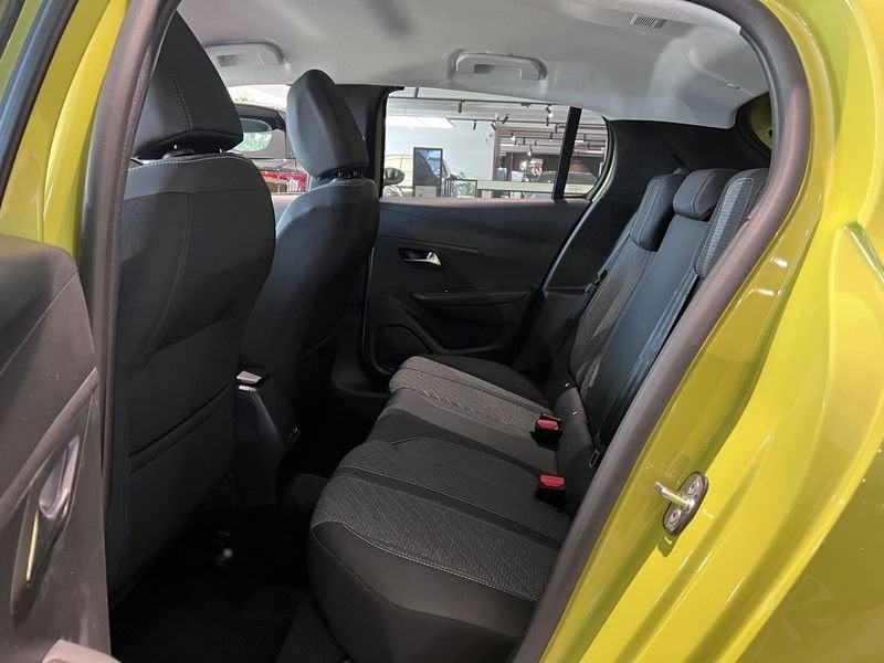 Peugeot 208 Allure Hybrid 145 e-DCS6 auto