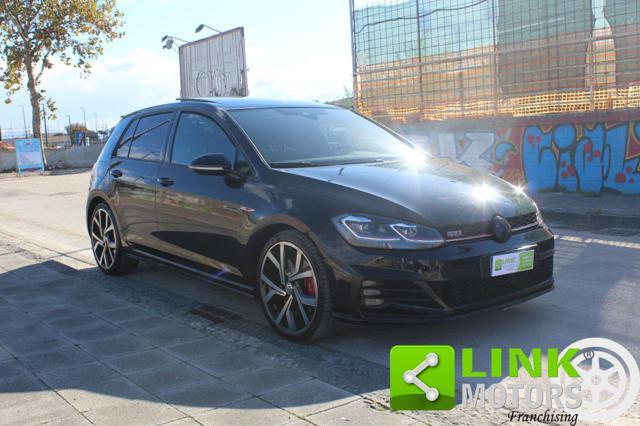 VOLKSWAGEN Golf GTI 2.0 TSI DSG