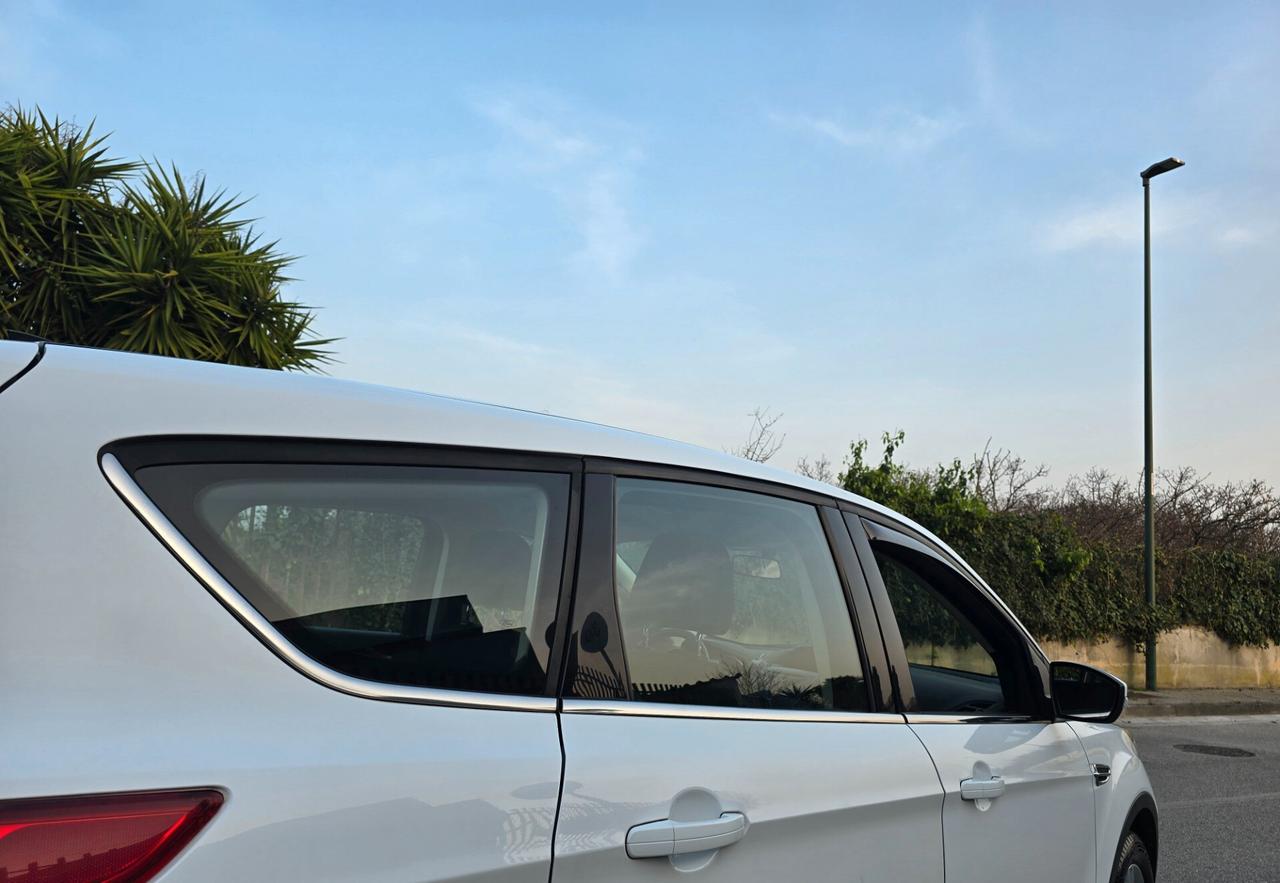 FORD KUGA TITANIUM RESTYLING PERFETTA DI TUTTO