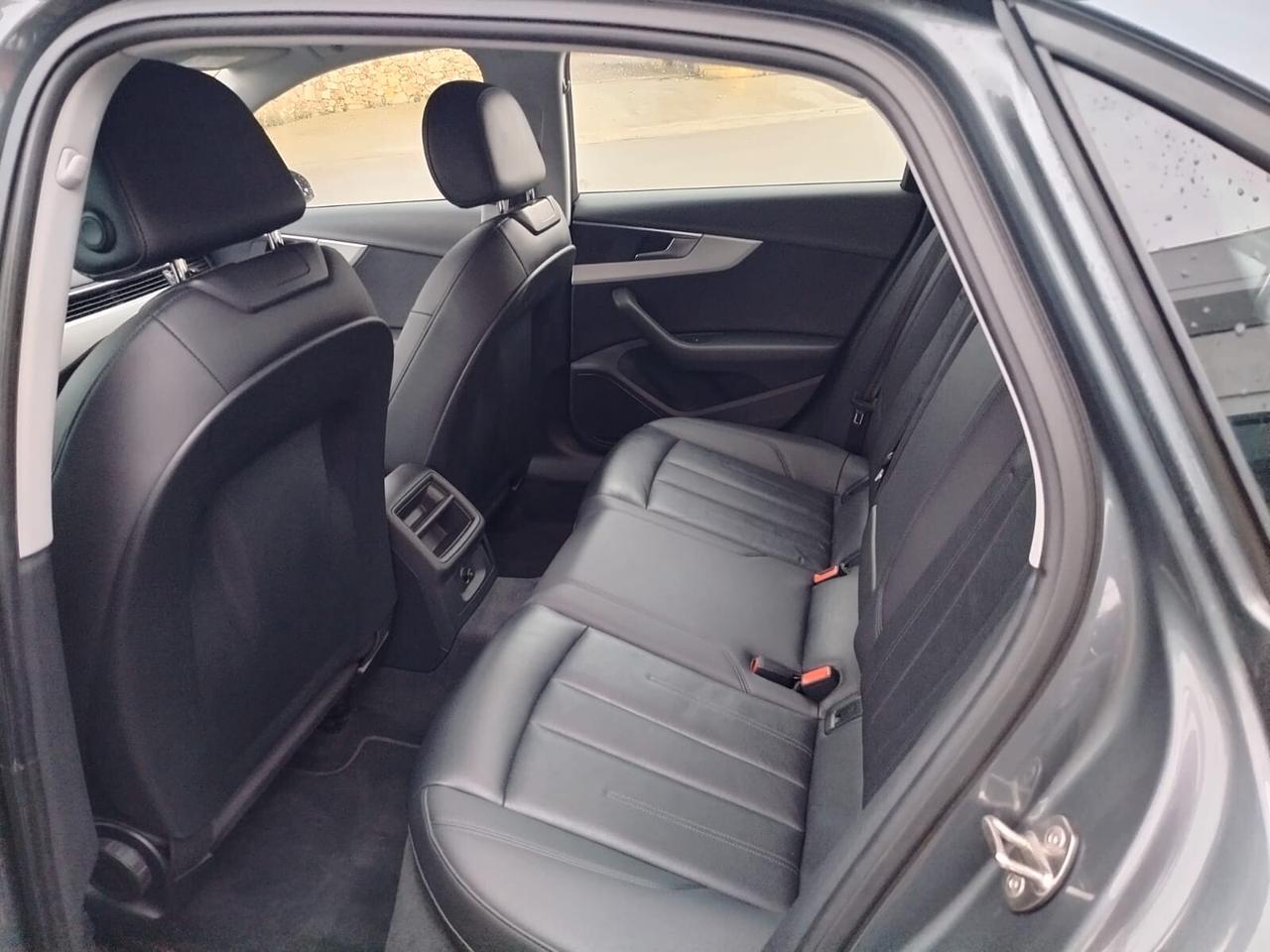 Audi A4 2.0 tdi Sport 190cv S-tronic