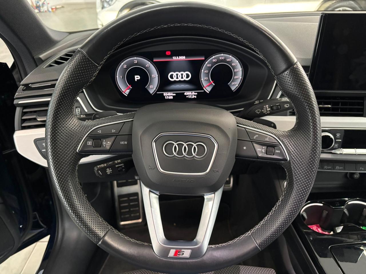 Audi A4 Avant 40 TDI quattro S tronic line edition