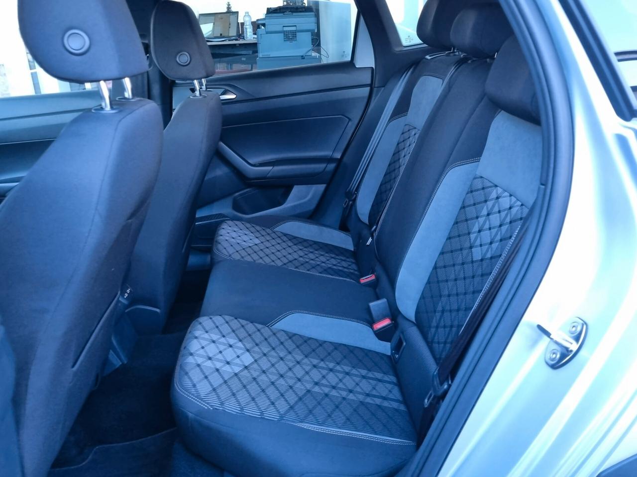 Volkswagen Taigo 1.0 TSI 115 CV R-Line