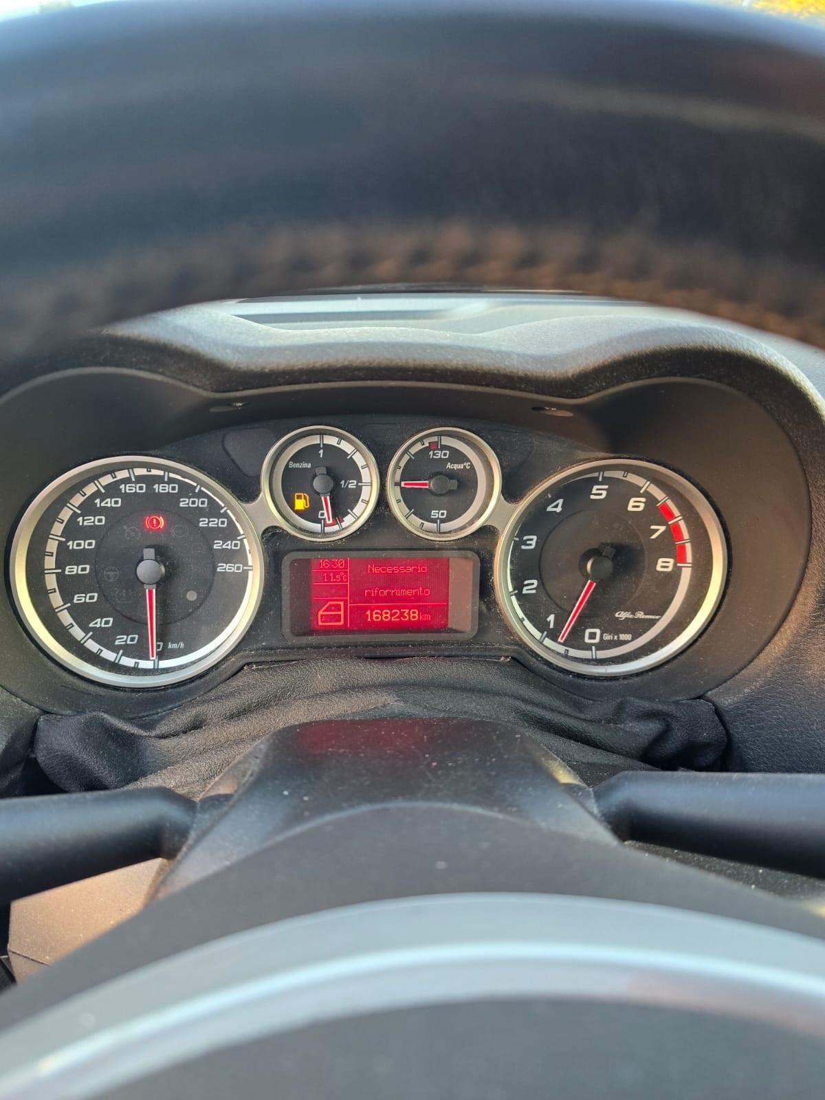 Alfa Romeo MiTo 1.4 T 79 CV Distinctive