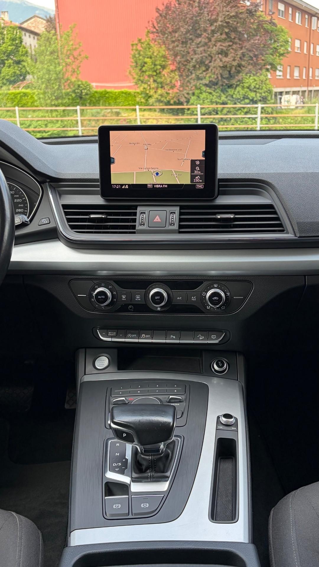 Audi Q5 2.0 TDI 190 CV quattro S tronic Business Sport