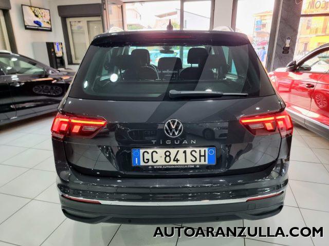 VOLKSWAGEN Tiguan NEW 2.0 TDI 150CV SCR DSG Life - Fari a Led