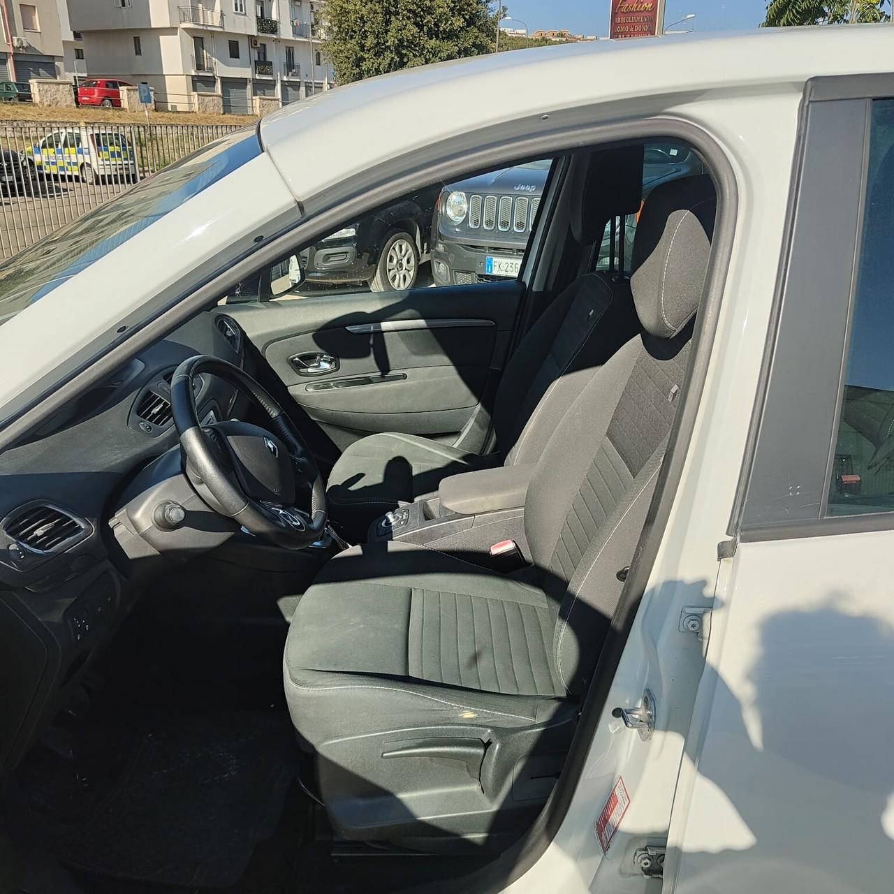 Renault Scenic Scénic XMod dCi 110 CV Start&Stop Energy Limited