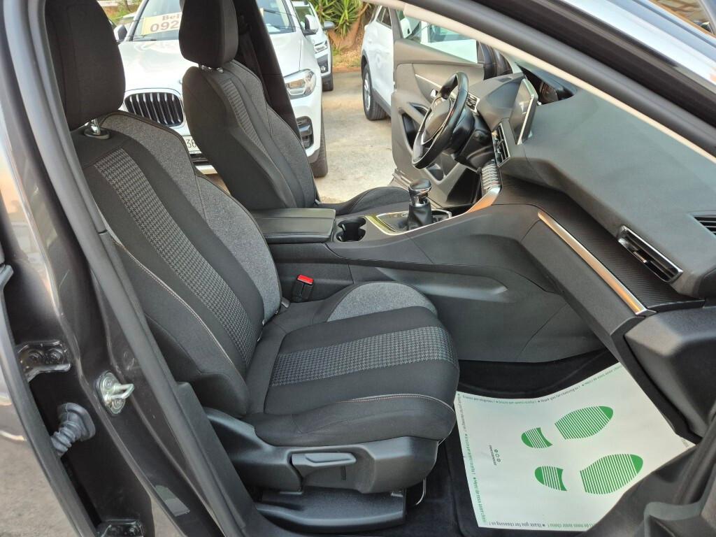 Peugeot NEW 3008 BlueHDi 130CV MANUALE