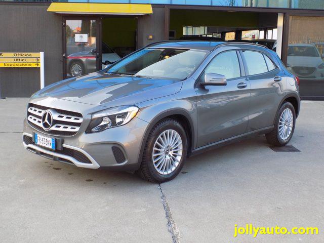 MERCEDES-BENZ GLA 220 d Automatic 4Matic Business