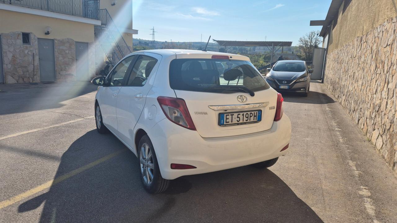 Toyota Yaris 1.4 D-4D 5 porte Lounge
