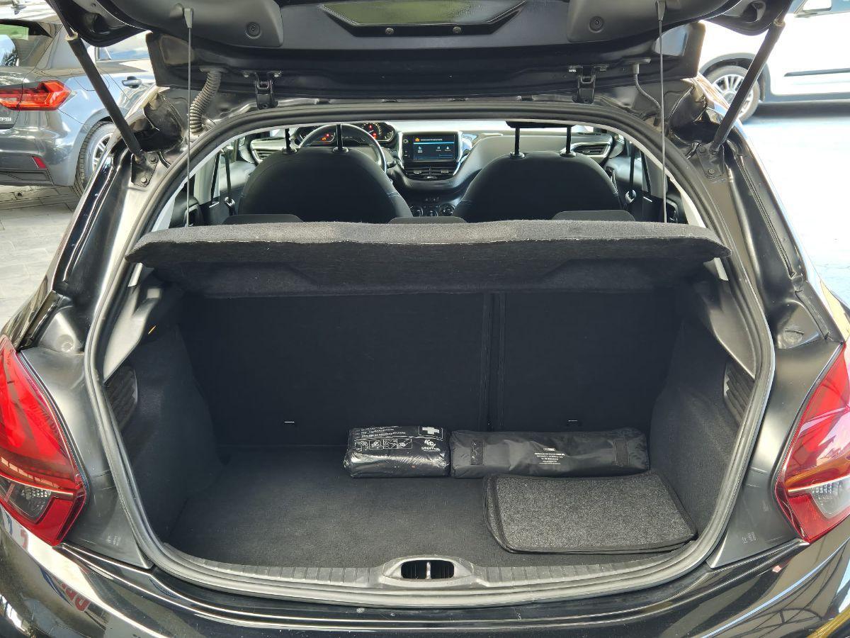 PEUGEOT - 208 - BlueHDi 100 S&S 5p. GT Line