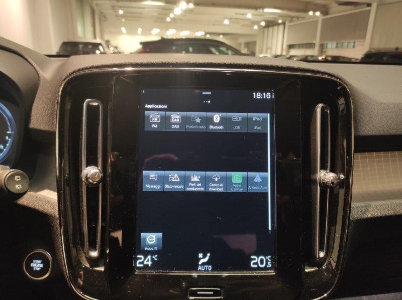 VOLVO XC40 (2017-->) - XC40 T5 Recharge Plug-in Hybrid Inscription Expression