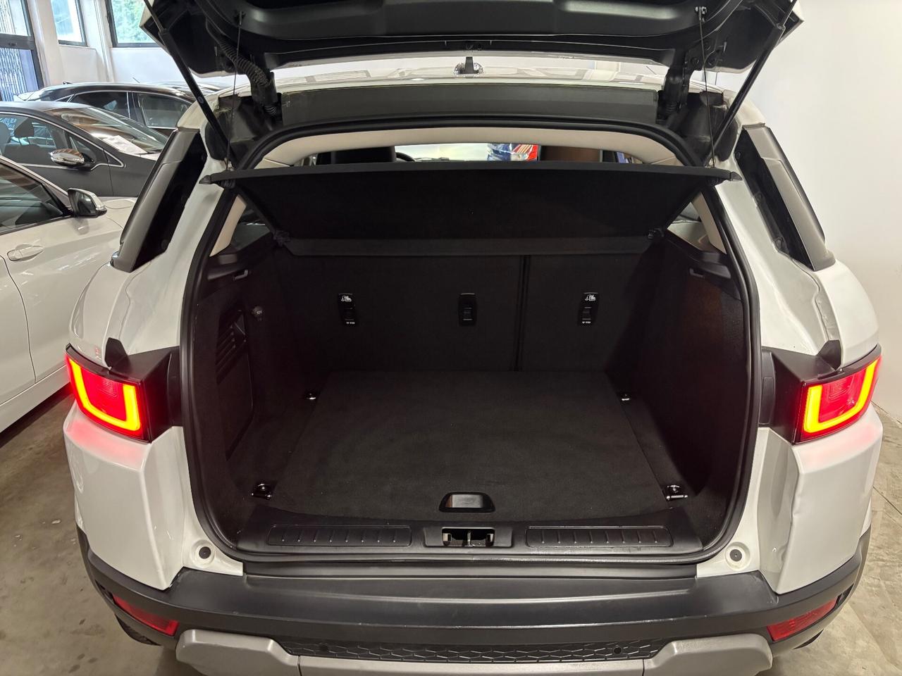 Range Rover Evoque 2.0 TD4 150 CV Pure