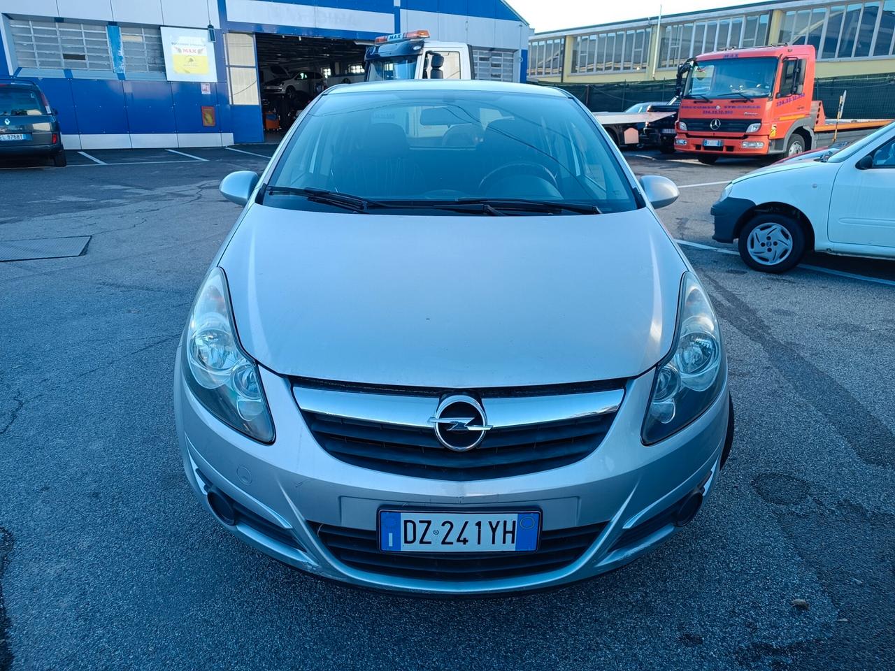 Opel Corsa 1.2 5 porte Enjoy