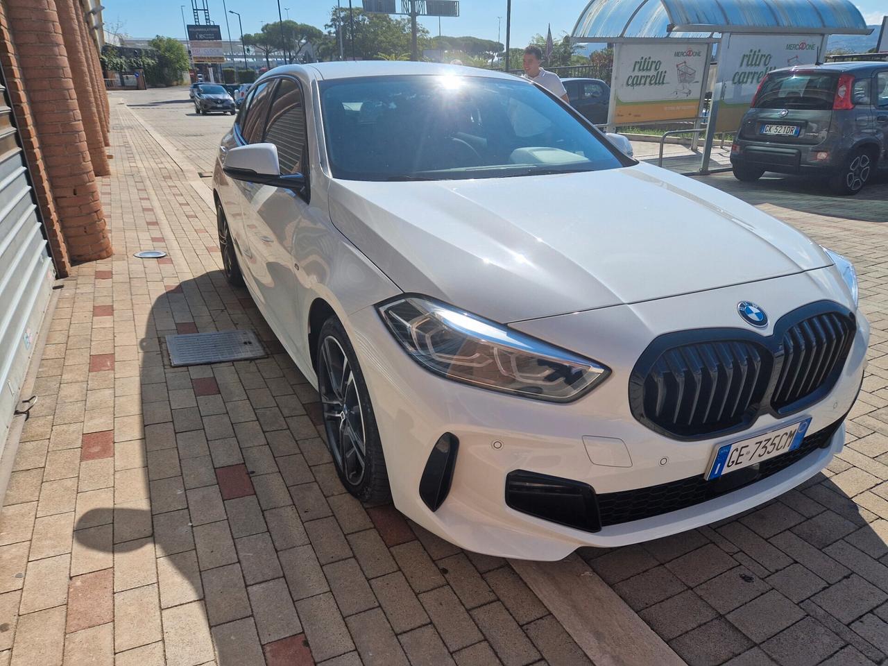 Bmw 118 118d 5p. Msport