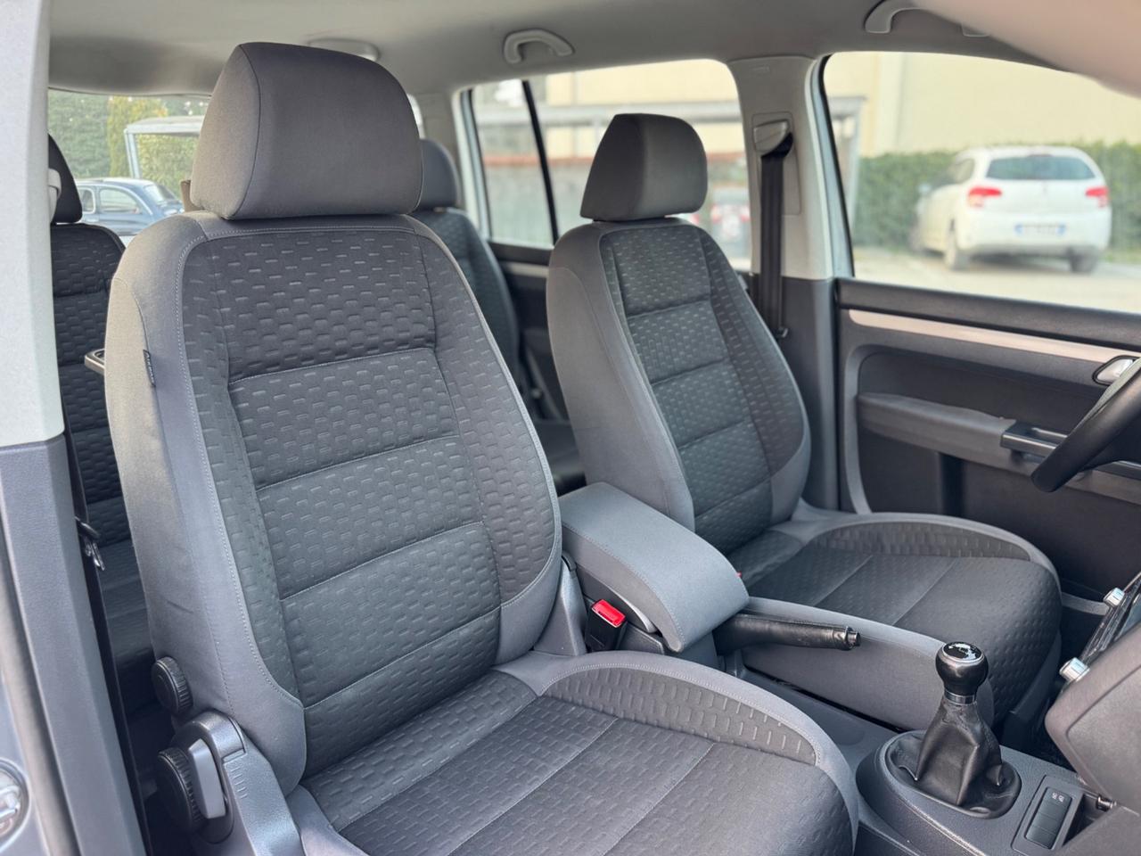 Volkswagen Touran 2.0 Highline Ecofuel 7 POSTI