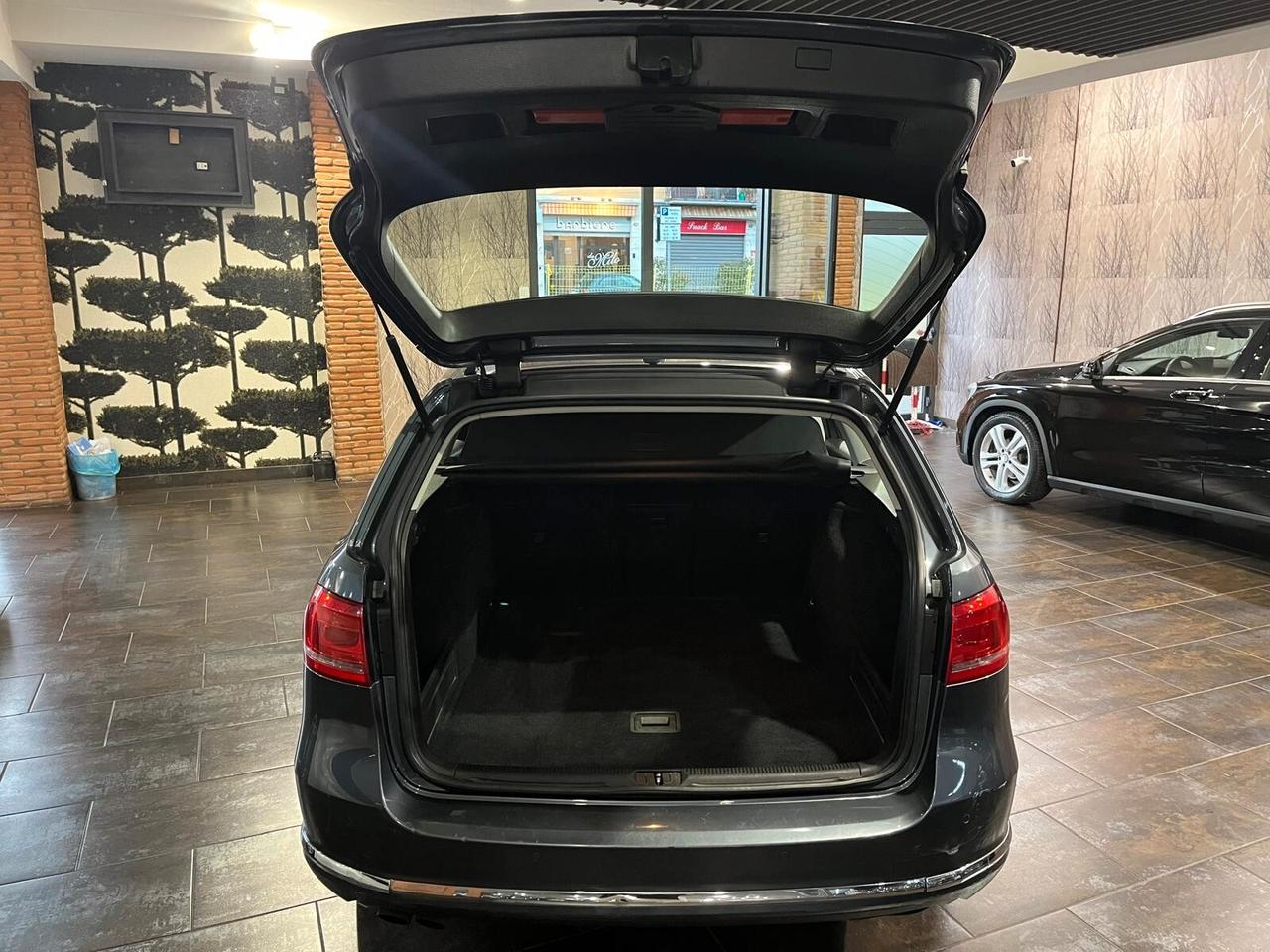 Volkswagen Passat Var. 2.0 TDI Highline BlueM.Tech.