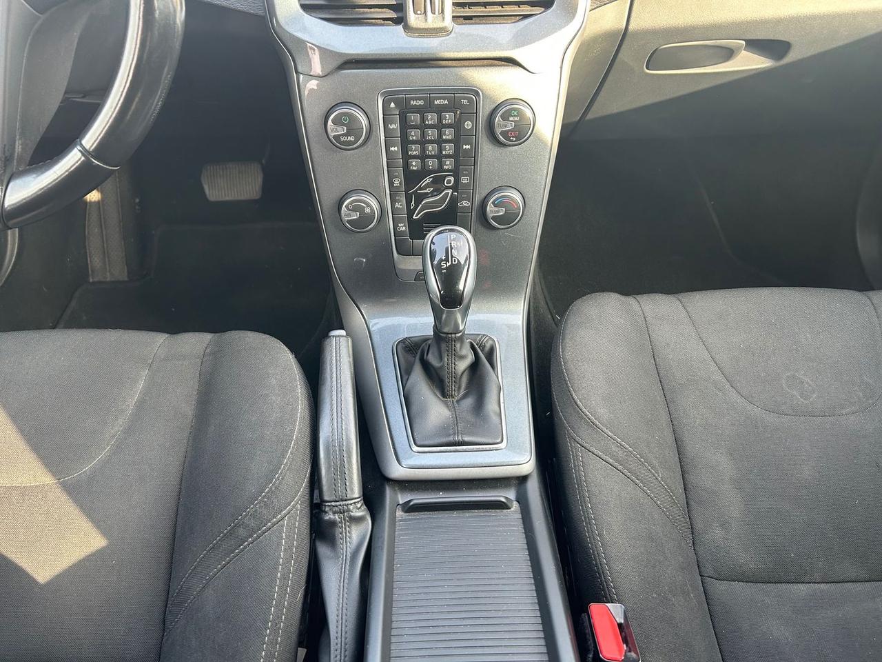 Volvo V40 Kinetic 2.0 D3 #9721