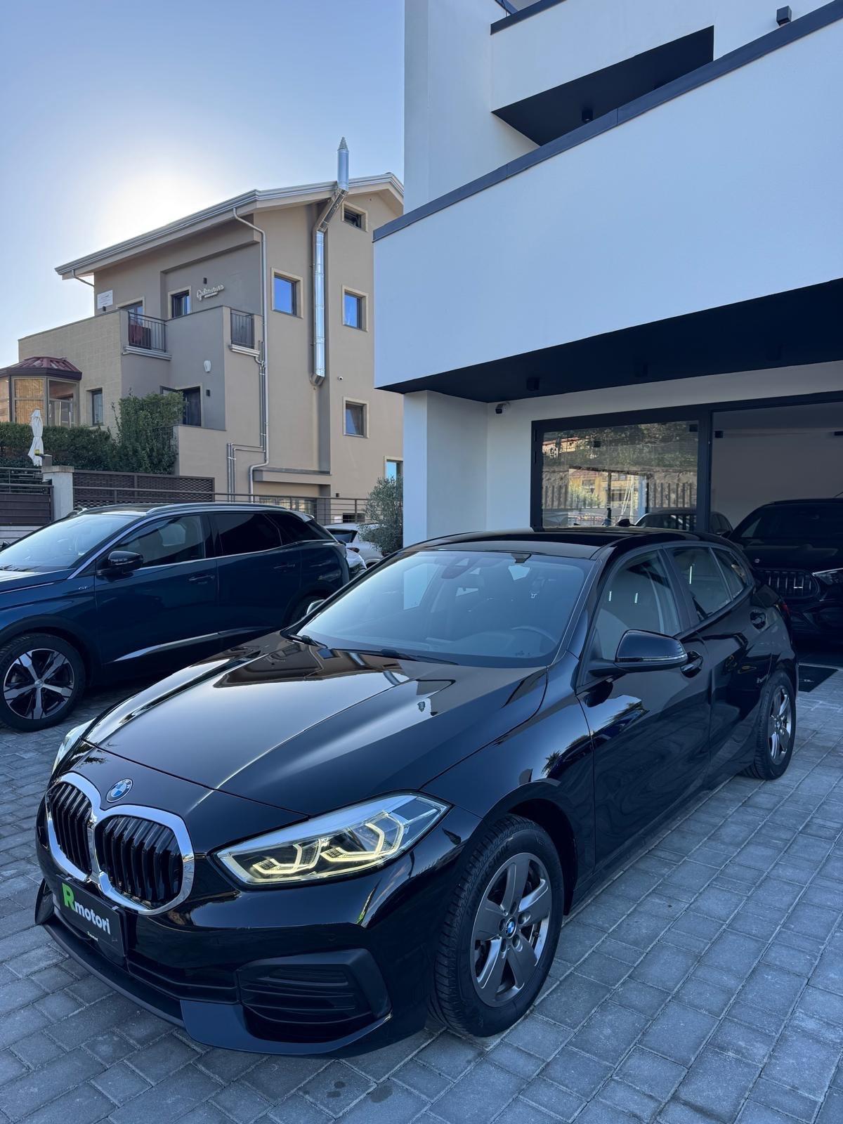 Bmw 116 116d 5p. Advantage