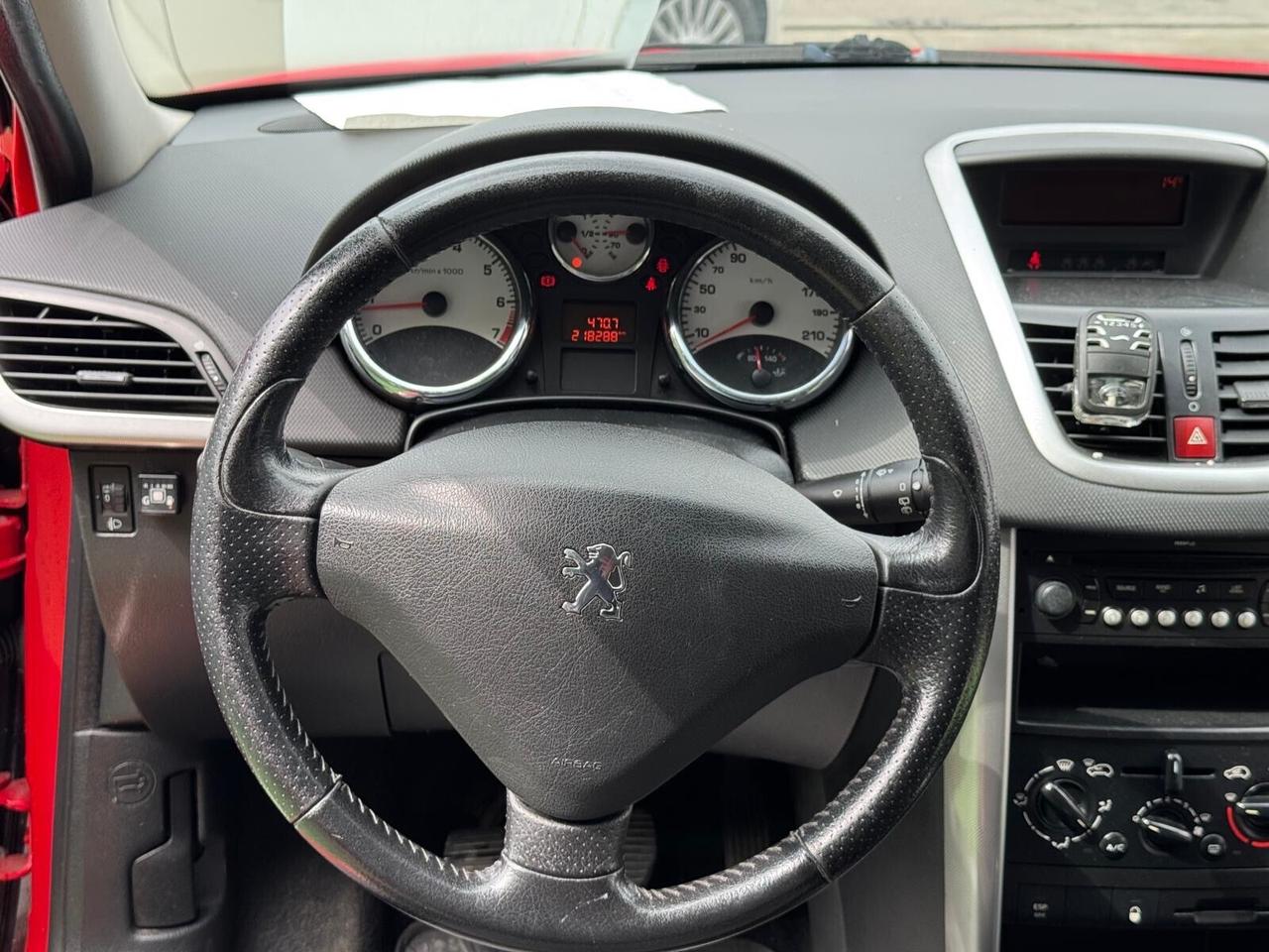 Peugeot 207 1.4 8V 75CV 3p. X Line