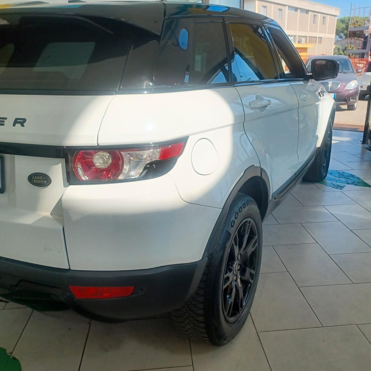 PERFETTO RR EVOQUE 2.2 TDI AUTOM 4X4 GARANZIA